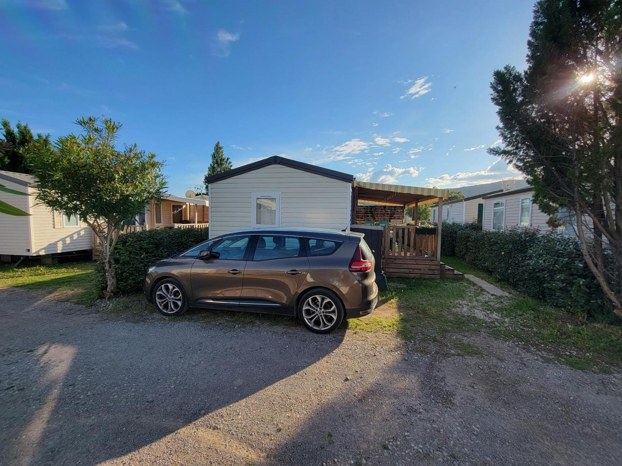 Mobilhome Au Camping Les Salins De La Gardiole Ex Camping Europe Вик-ла-Гардьоль Экстерьер фото